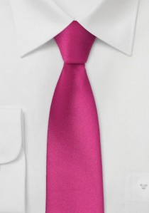 Schmale Krawatte magentarot