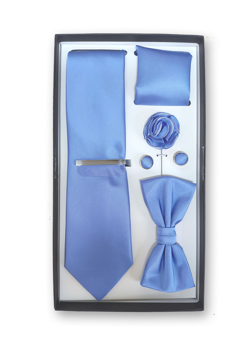 Elegante Geschenkbox in leuchtendem taubenblau -