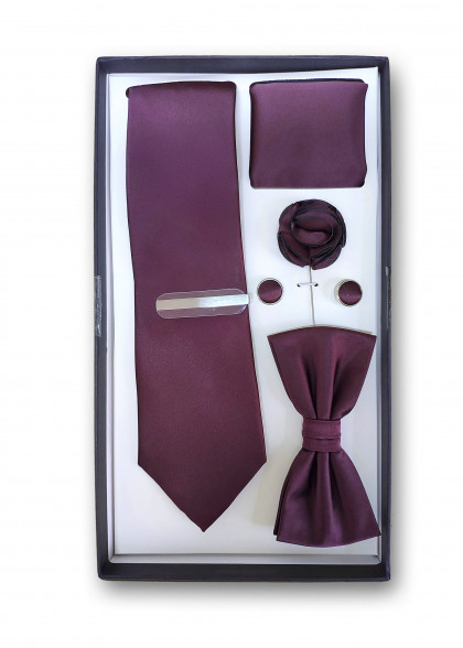 Geschenk-Set Krawatte, Fliege, Einstecktuch und Zubehör in kräftigem dunklen Lila