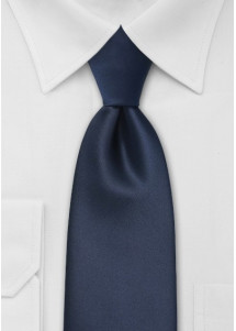 Krawatte in dunklem navy-blau