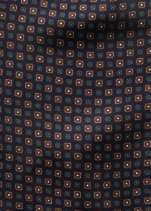 Gefütterter Seidenschal navy-blau Stoffansicht