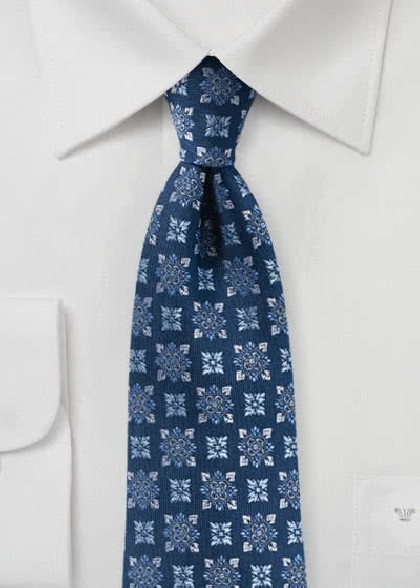 Herrenkrawatte Blumen-Ornamente navyblau
